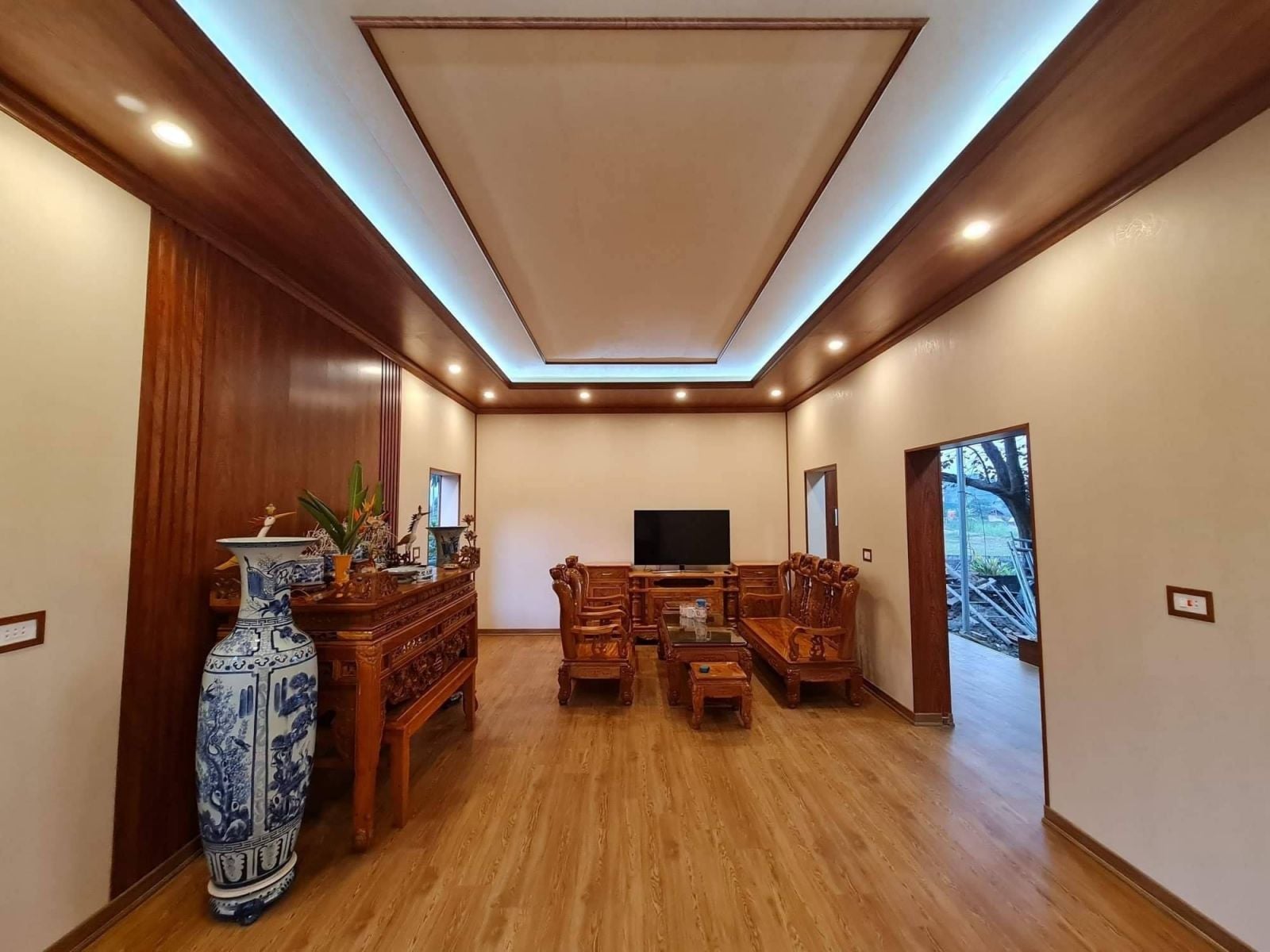 Ốp Phòng Thờ – Giải Pháp Trang Trí Sang Trọng & Trang Nghiêm