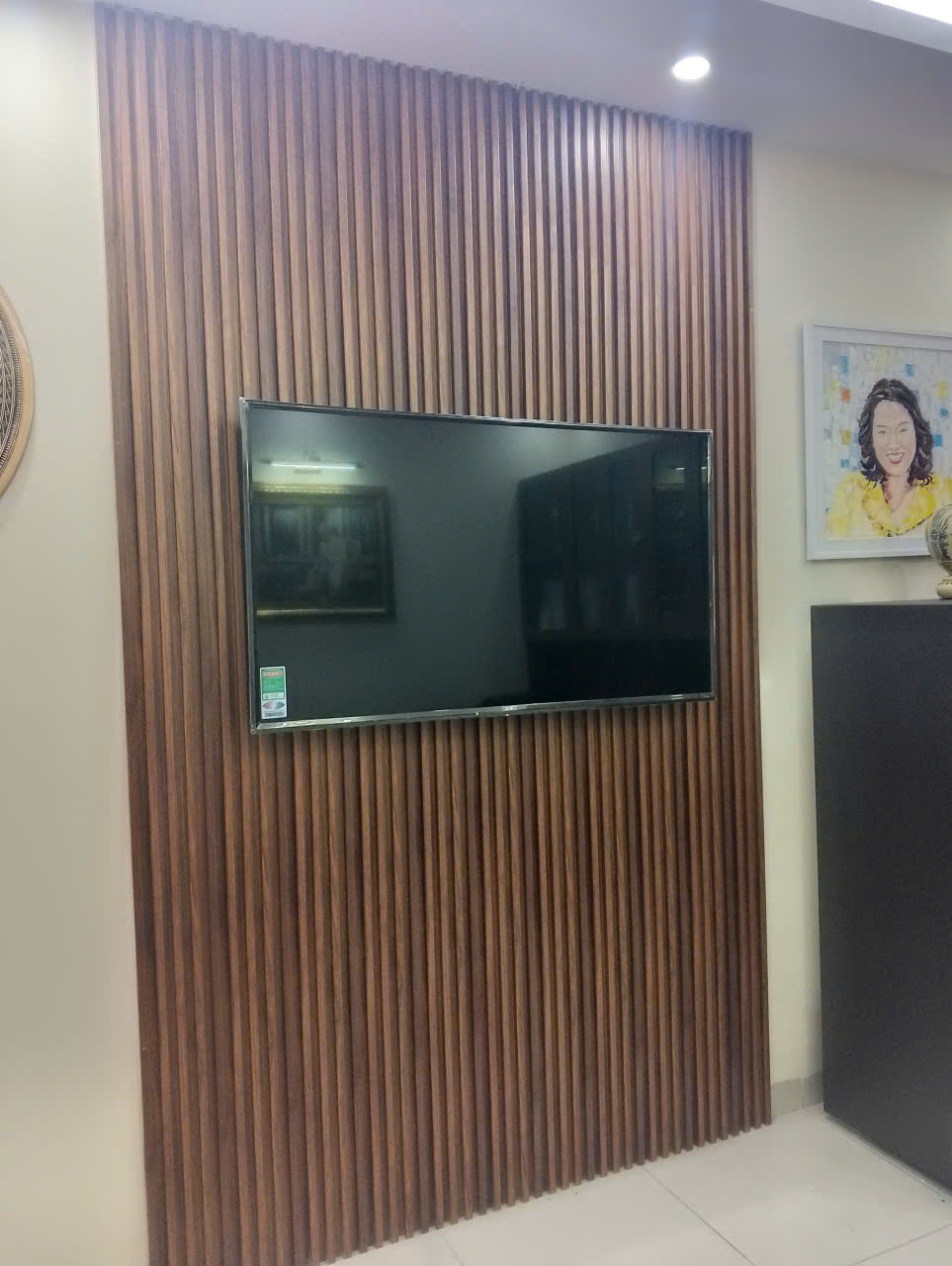 ốp vách tivi ốp vách tivi