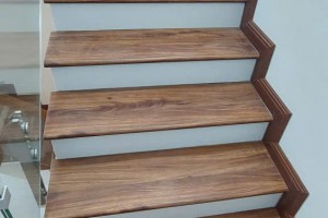 Cải Tạo Cầu Thang Đá Bằng Mặt Bậc Nhựa Giả Gỗ – Giải Pháp Đẹp, Bền Và Tiết Kiệm