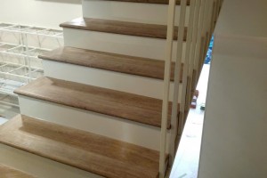 Mặt Bậc Cầu Thang Nhựa – Lựa Chọn Hiện Đại Cho Mọi Không Gian