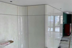 Tấm Nhựa Ốp Tường – Giải Pháp Trang Trí Hiện Đại, Tiết Kiệm Chi Phí