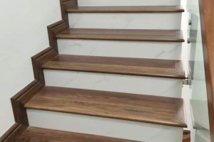 Vì sao nên chọn mặt bậc nhựa giả gỗ?